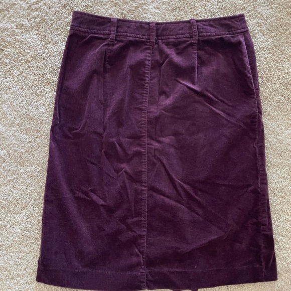 Talbots Wine Velvet Skirt Size 10P - Picture 2 of 4